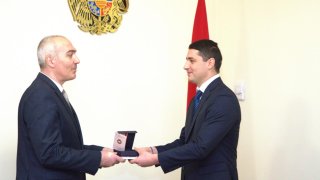 ՀՀ քննչական կոմիտեի մի շարք աշխատակիցներ պարգևատրվել են Քննչական կոմիտեի 10-ամյա հոբելյանի կապակցությամբ